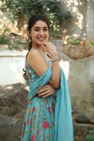 Yukti Thareja Pictures